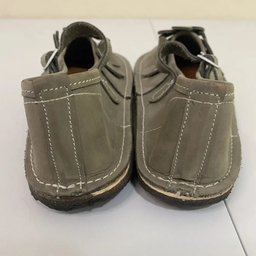 Bear Feet children’s leather shoes Size 7 Mary Janes gray flowers